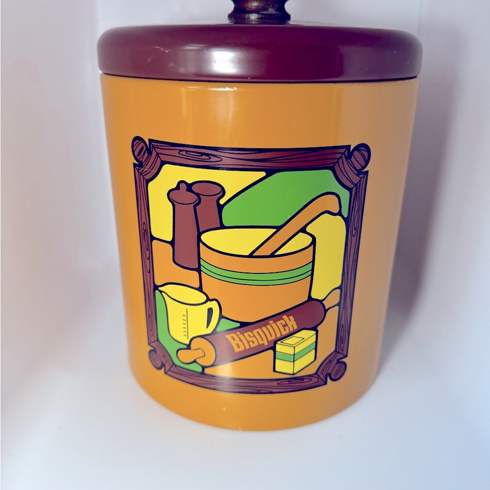 Vintage 1973, Ransburg Bisquick storage tin canister.